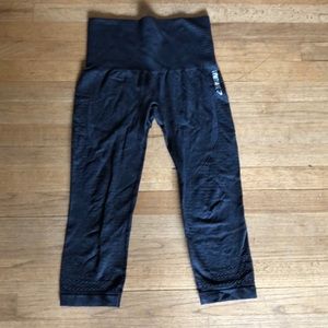 Gymshark Cropped Workout Leggings